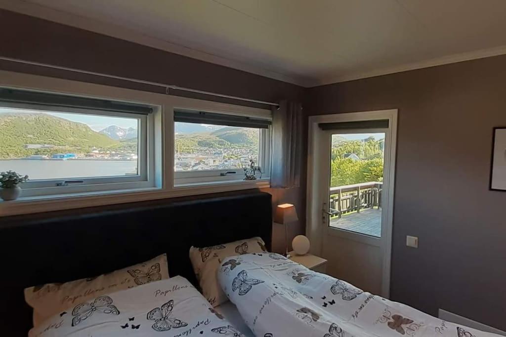 Nice House With A Great View! Skjervoy エクステリア 写真