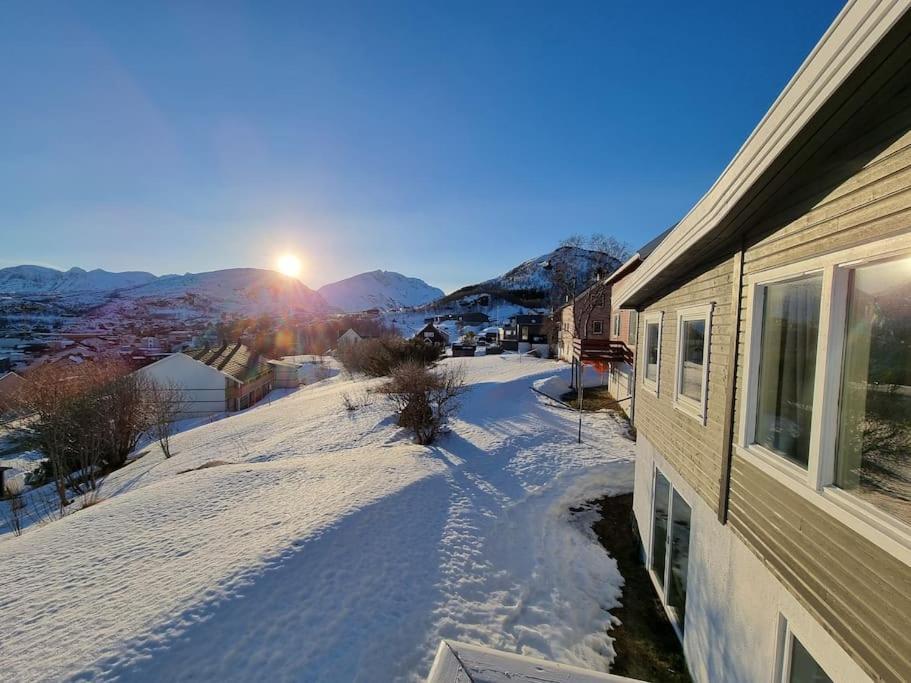 Nice House With A Great View! Skjervoy エクステリア 写真